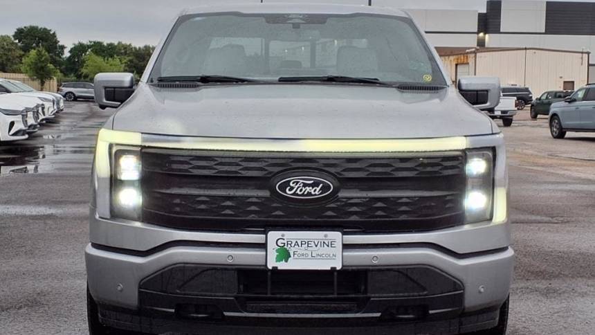 2025 Ford F-150 Lightning - Images - 2