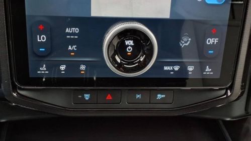2025 Ford F-150 Lightning - Images - 11