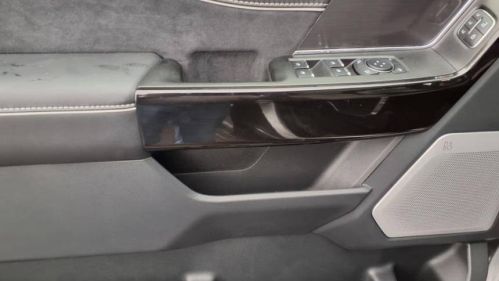 2025 Ford F-150 Lightning - Images - 21