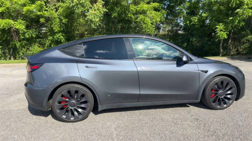 2023 Tesla Model Y 7SAYGDEF5PF897916