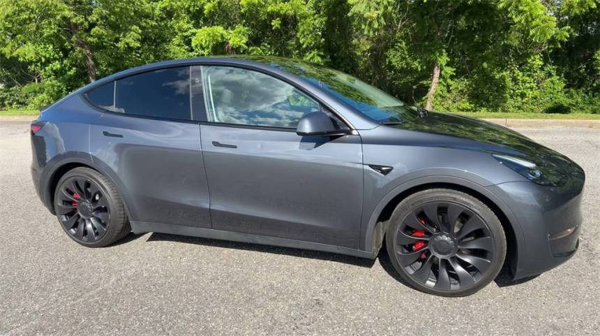 2023 Tesla Model Y 7SAYGDEF5PF897916