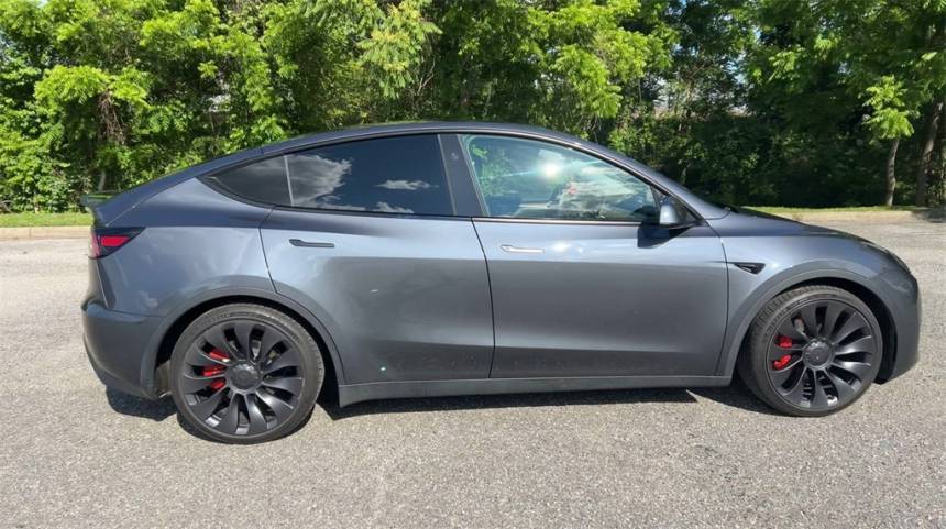 2023 Tesla Model Y 7SAYGDEF5PF897916
