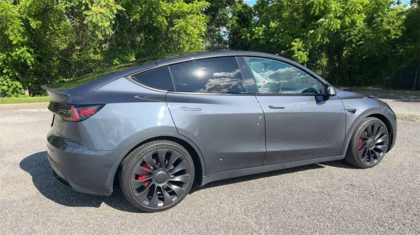 2023 Tesla Model Y 7SAYGDEF5PF897916