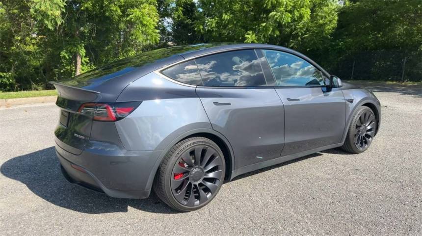 2023 Tesla Model Y 7SAYGDEF5PF897916