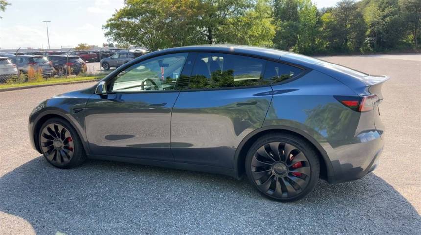 2023 Tesla Model Y 7SAYGDEF5PF897916