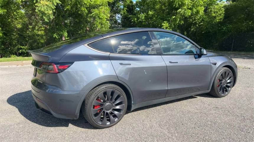 2023 Tesla Model Y 7SAYGDEF5PF897916