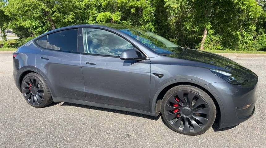 2023 Tesla Model Y 7SAYGDEF5PF897916