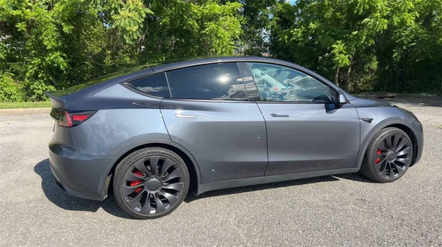 2023 Tesla Model Y 7SAYGDEF5PF897916