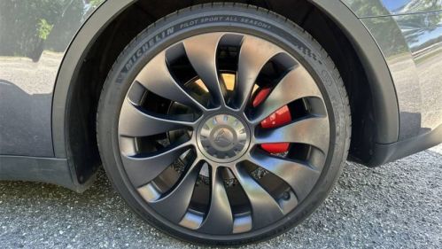 2023 Tesla Model Y 7SAYGDEF5PF897916