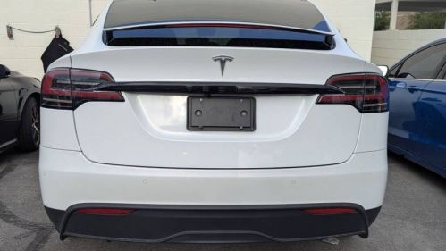 2022 Tesla Model X - Images - 4