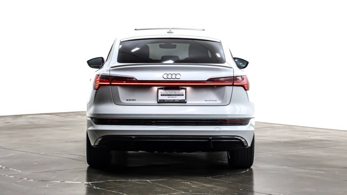 2021 Audi e-tron WA12AAGE6MB023834