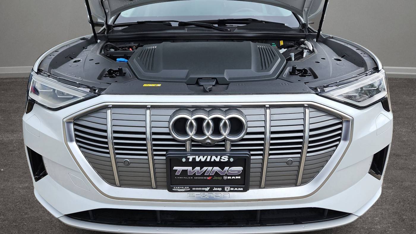 2020 Audi e-tron WA12ABGE0LB033019