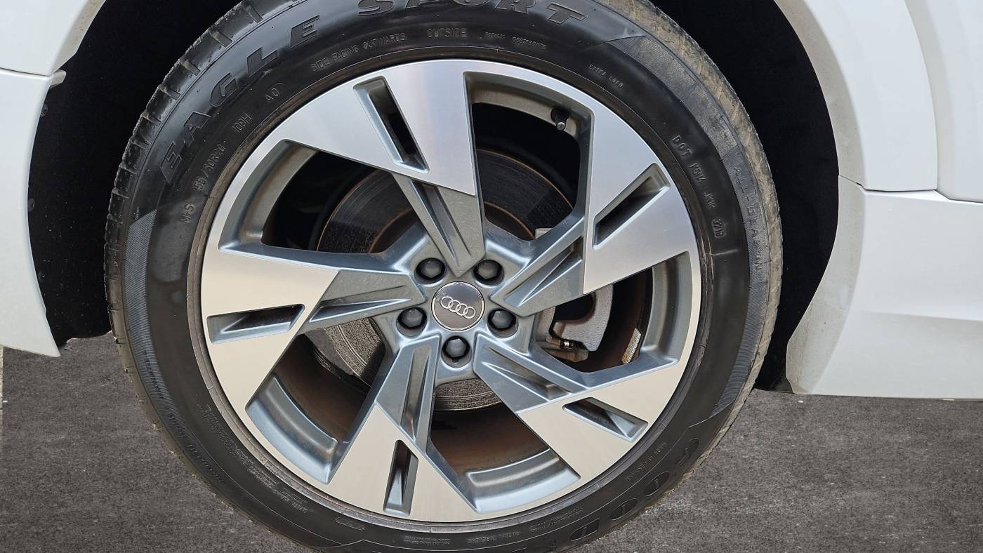 2020 Audi e-tron WA12ABGE0LB033019