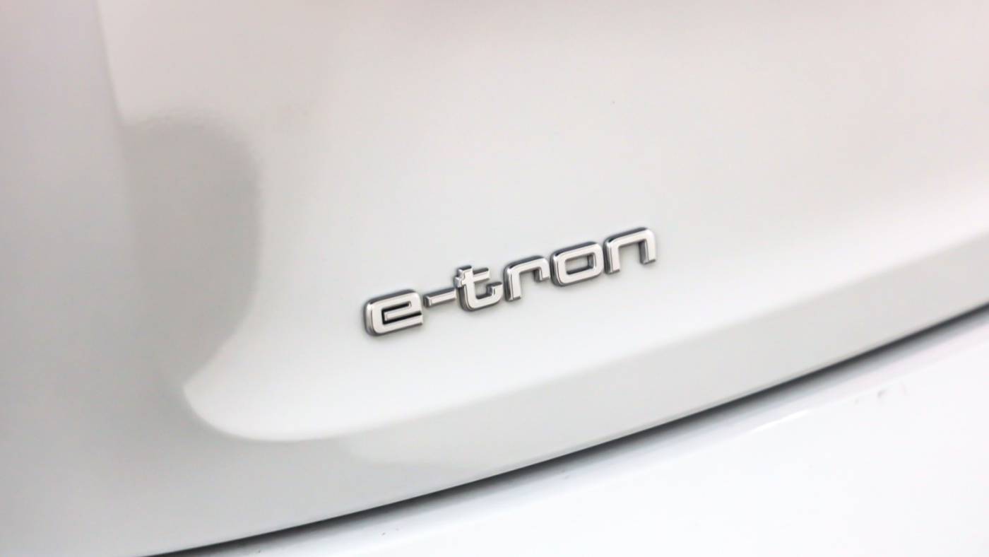 2021 Audi e-tron WA12AAGE6MB023834