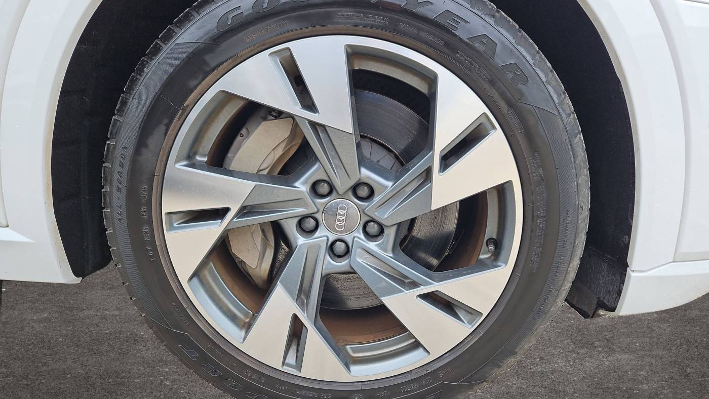 2020 Audi e-tron WA12ABGE0LB033019
