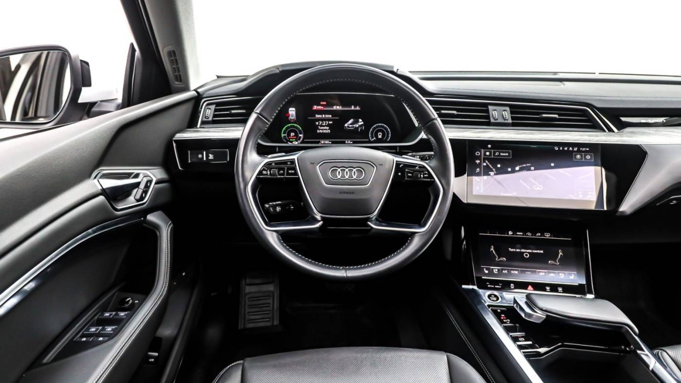 2021 Audi e-tron WA12AAGE6MB023834
