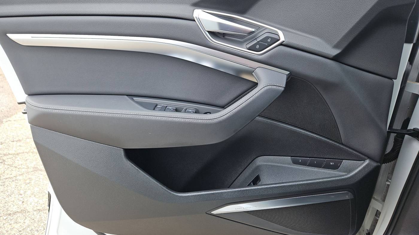 2020 Audi e-tron WA12ABGE0LB033019