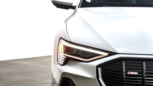 2021 Audi e-tron WA12AAGE6MB023834