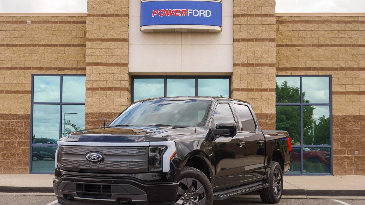 2022 Ford F-150 Lightning 1FTVW1EL2NWG15098