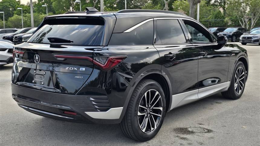 2024 Acura ZDX 4W5KHNRL3RZ512259