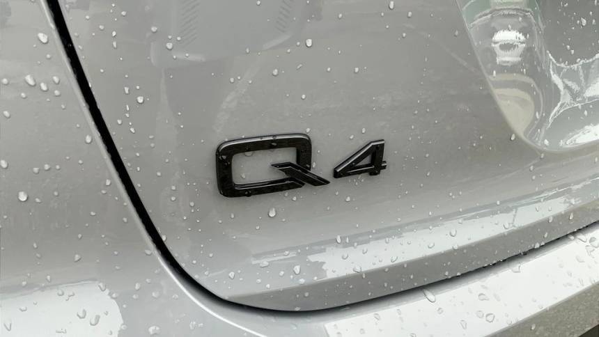 2025 Audi Q4 e-tron WA1LUBFZ6SP037464