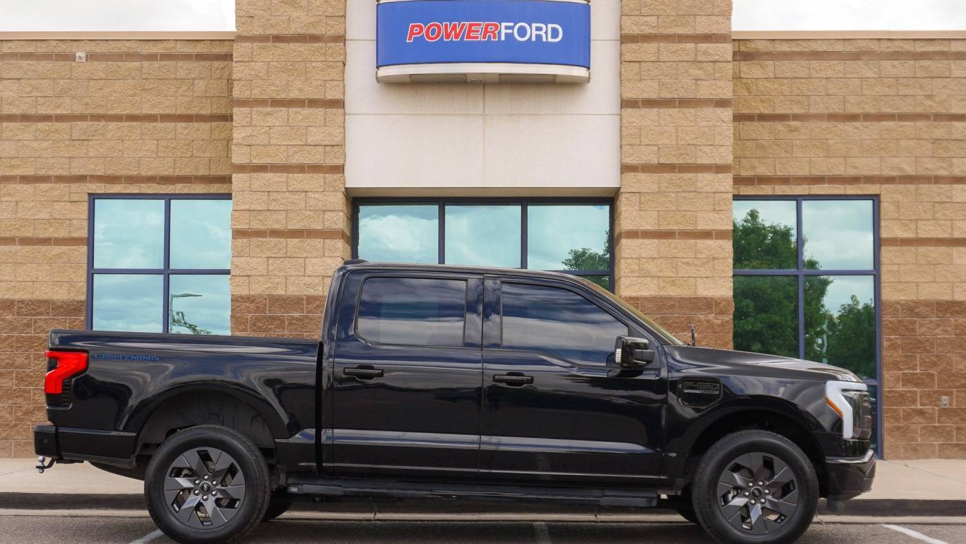 2022 Ford F-150 Lightning 1FTVW1EL2NWG15098