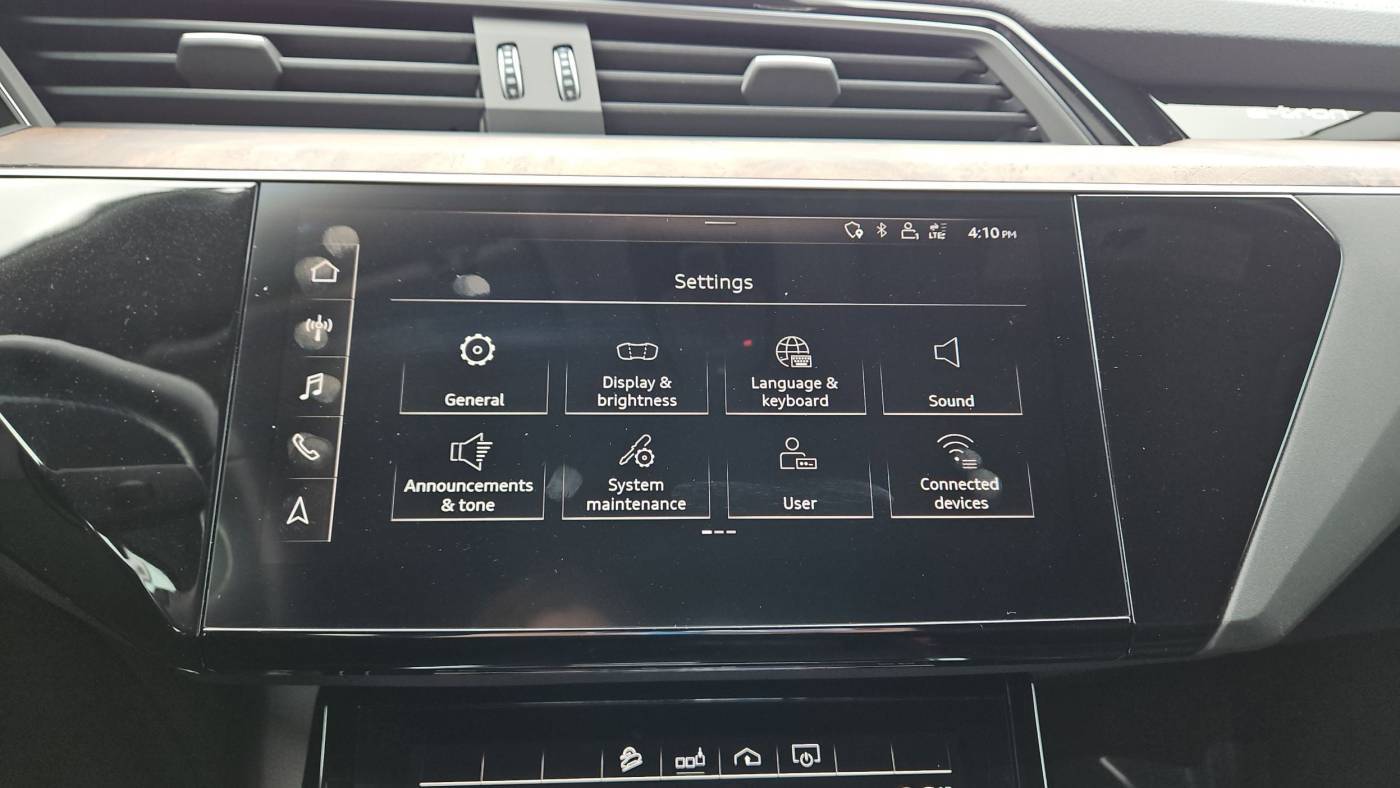 2020 Audi e-tron WA12ABGE0LB033019
