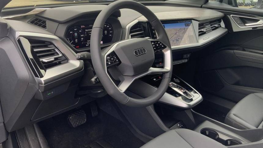 2025 Audi Q4 e-tron WA1LUBFZ6SP037464