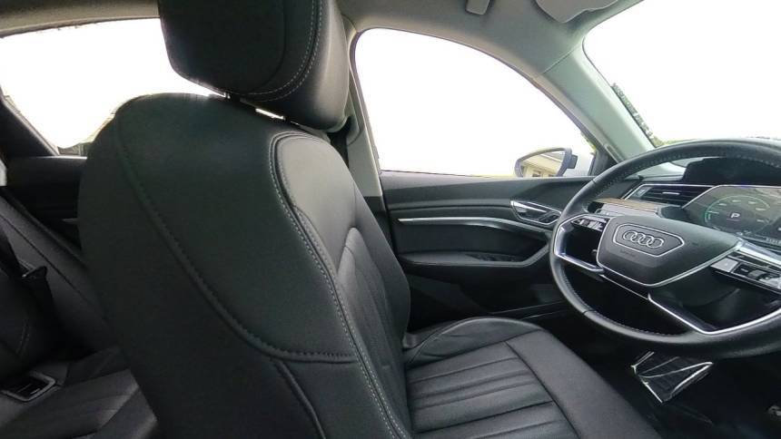 2020 Audi e-tron WA12ABGE0LB033019
