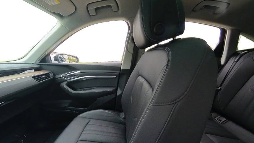2020 Audi e-tron WA12ABGE0LB033019