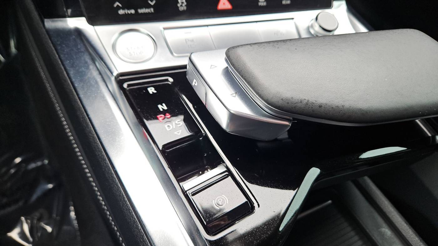 2020 Audi e-tron WA12ABGE0LB033019