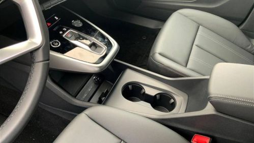 2025 Audi Q4 e-tron WA1LUBFZ6SP037464