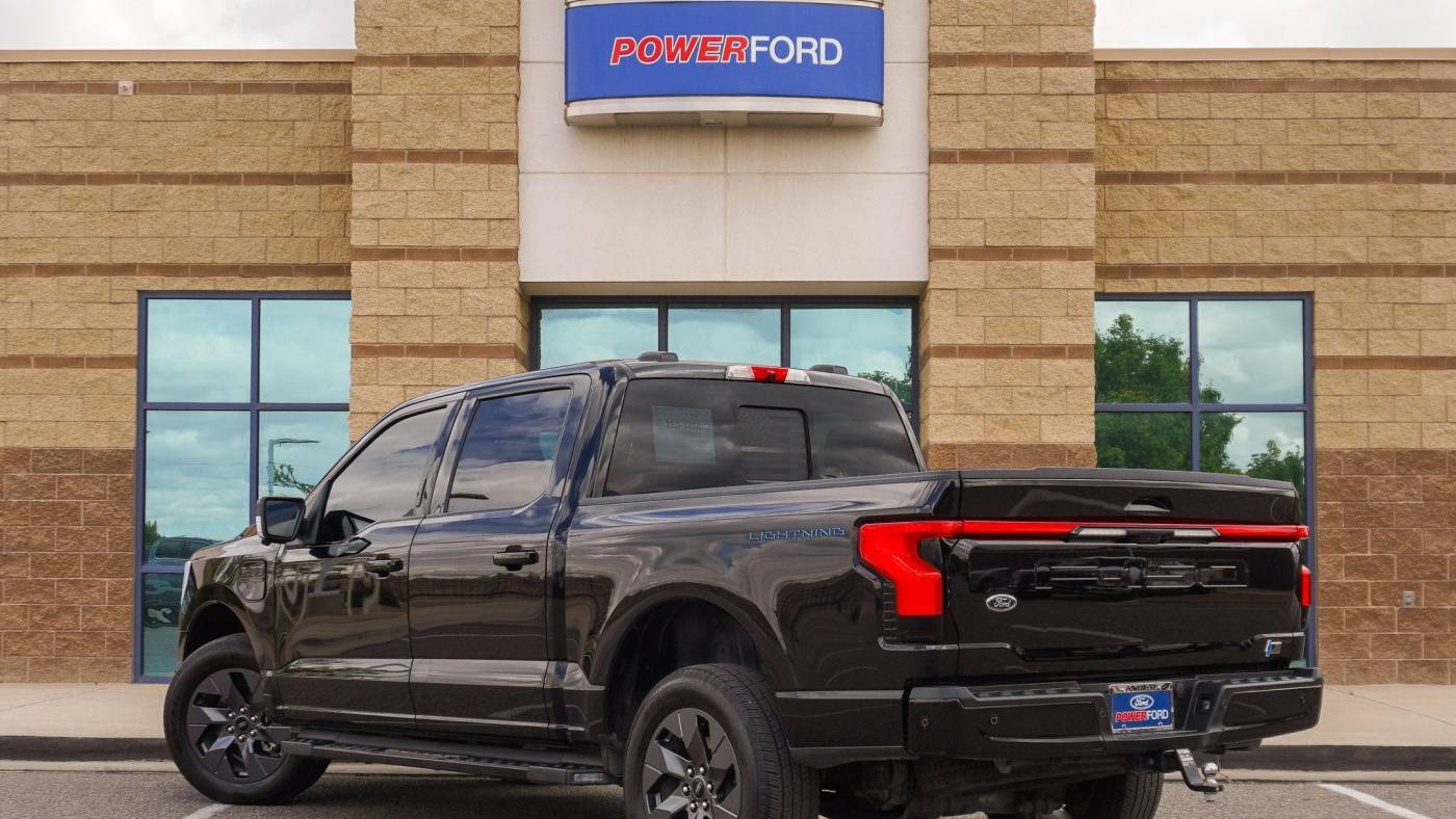 2022 Ford F-150 Lightning 1FTVW1EL2NWG15098