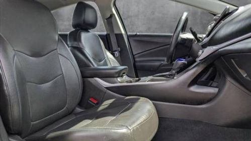 2017 Chevrolet VOLT - Images - 21
