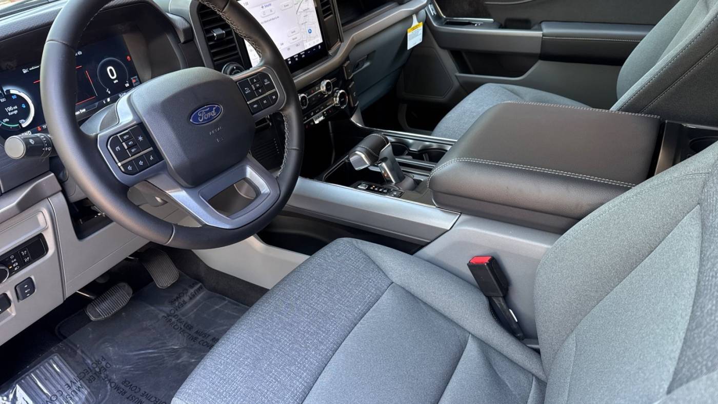 2025 Ford F-150 Lightning 1FTVW3LK3SWG10185