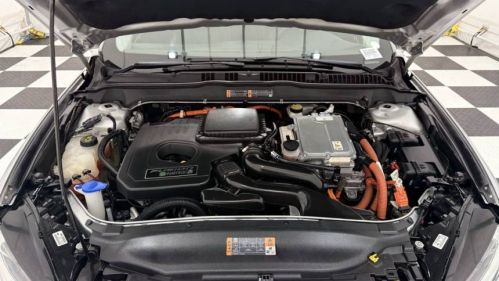 2016 Ford Fusion Energi - Images - 8