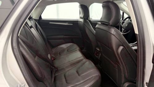 2016 Ford Fusion Energi - Images - 16