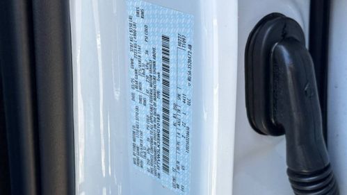 2025 Ford F-150 Lightning 1FTVW3LK3SWG10185