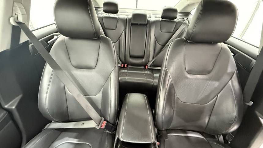 2016 Ford Fusion Energi - Images - 19