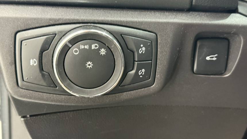 2016 Ford Fusion Energi - Images - 23