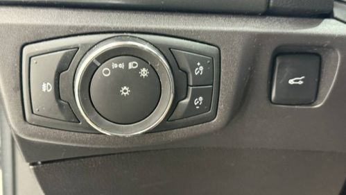 2016 Ford Fusion Energi - Images - 23