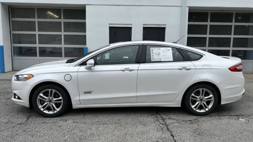 2016 Ford Fusion Energi - Images - 2