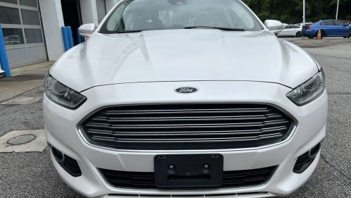 2016 Ford Fusion Energi - Images - 6