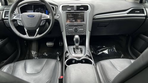 2016 Ford Fusion Energi - Images - 8