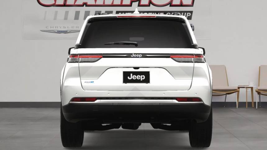 2025 Jeep Grand Cherokee 1C4RJYB61S8698689