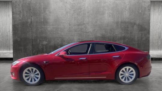 2017 Tesla Model S - Images - 9