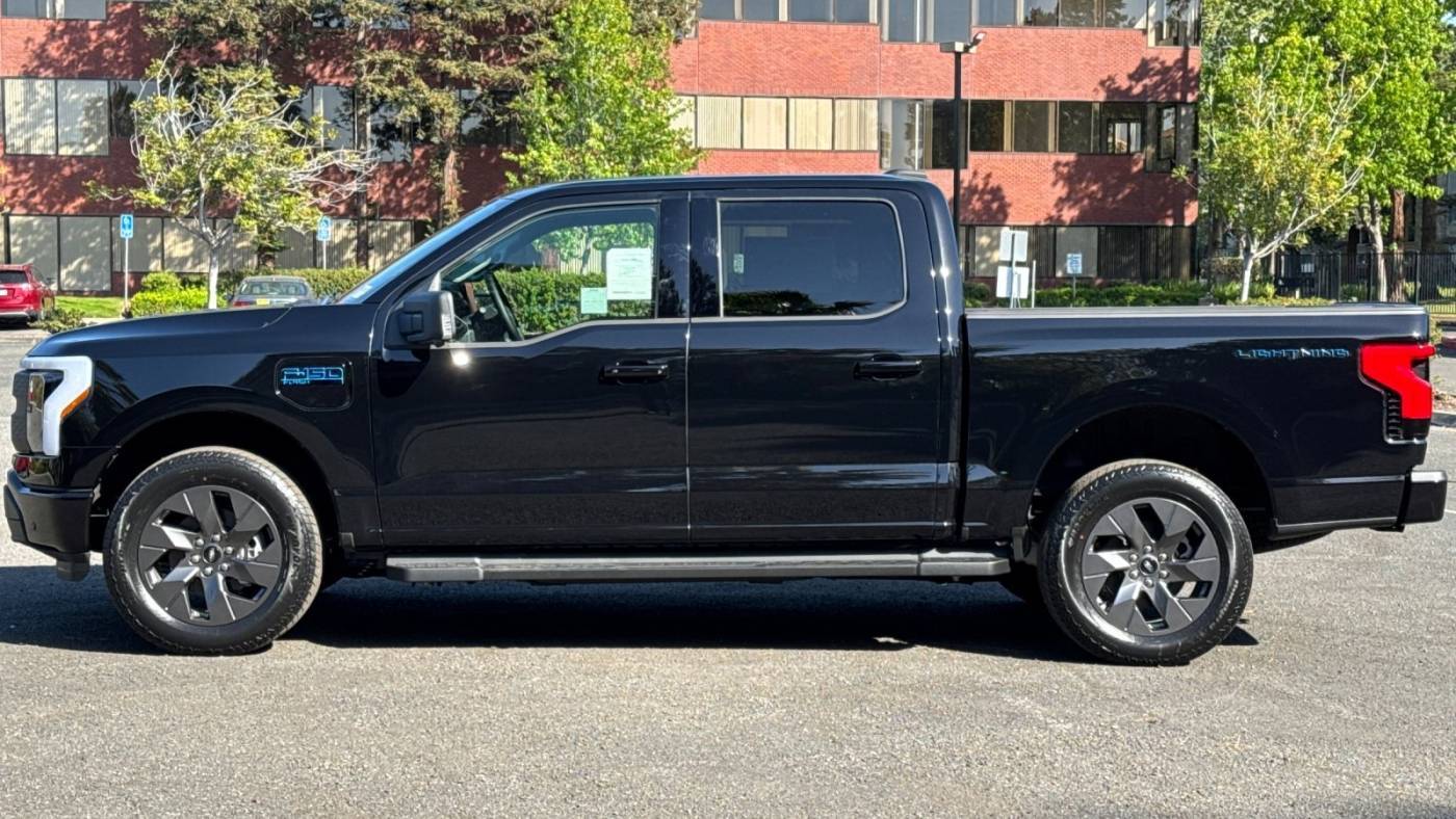 2025 Ford F-150 Lightning 1FTVW3L71SWG02064