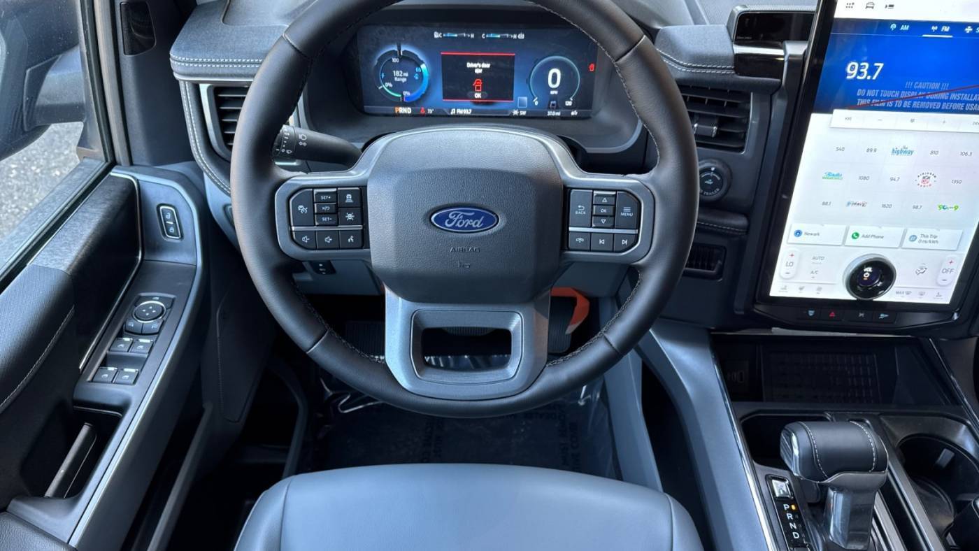 2025 Ford F-150 Lightning 1FTVW3L71SWG02064
