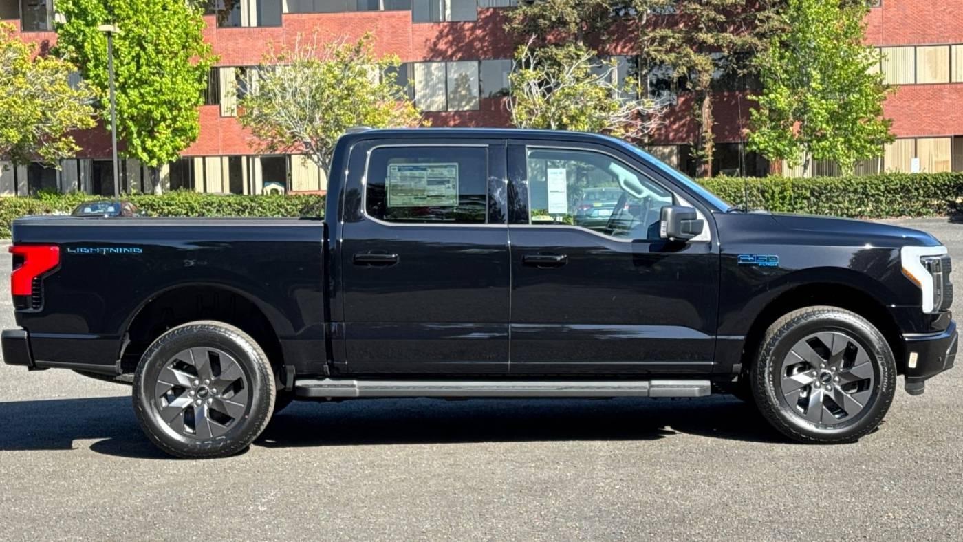 2025 Ford F-150 Lightning 1FTVW3L71SWG02064