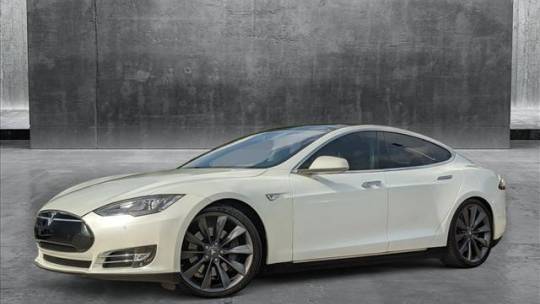 2013 Tesla Model S 5YJSA1DP2DFP20538